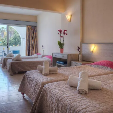 Larisa Boutique Hotell 3*