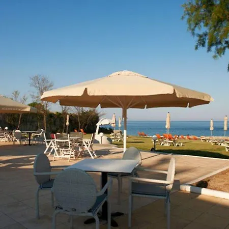 Larisa Boutique Hotell 3*