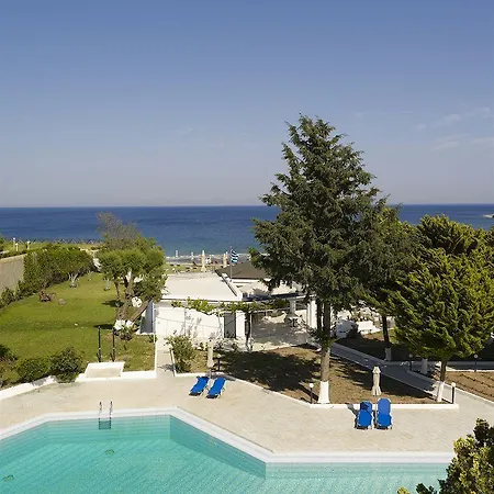 Hotel Larisa Boutique 3*