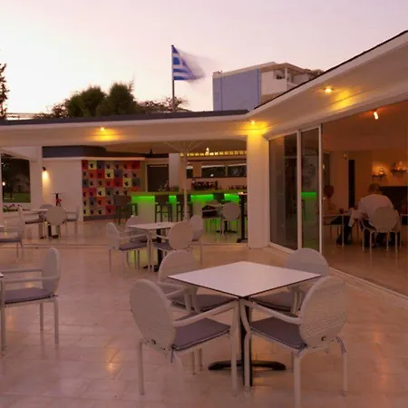 Larisa Boutique 3*