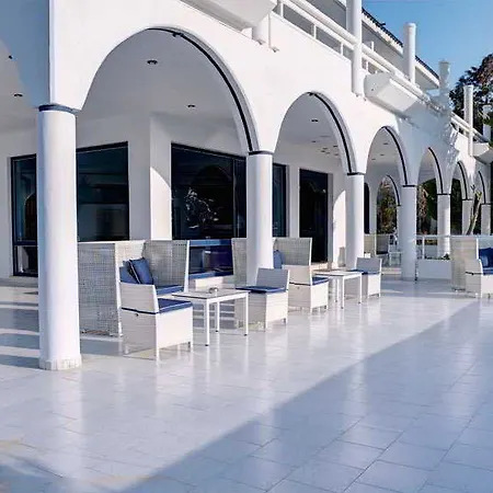 Larisa Boutique 3*