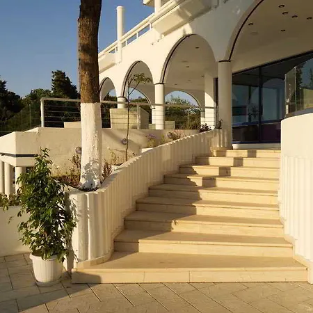 Hotel Larisa Boutique 3*