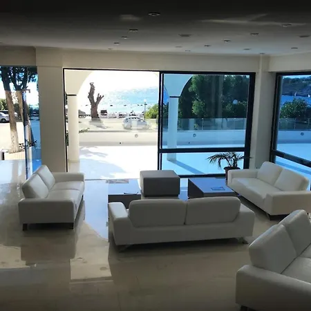 Larisa Boutique Hotel 3*
